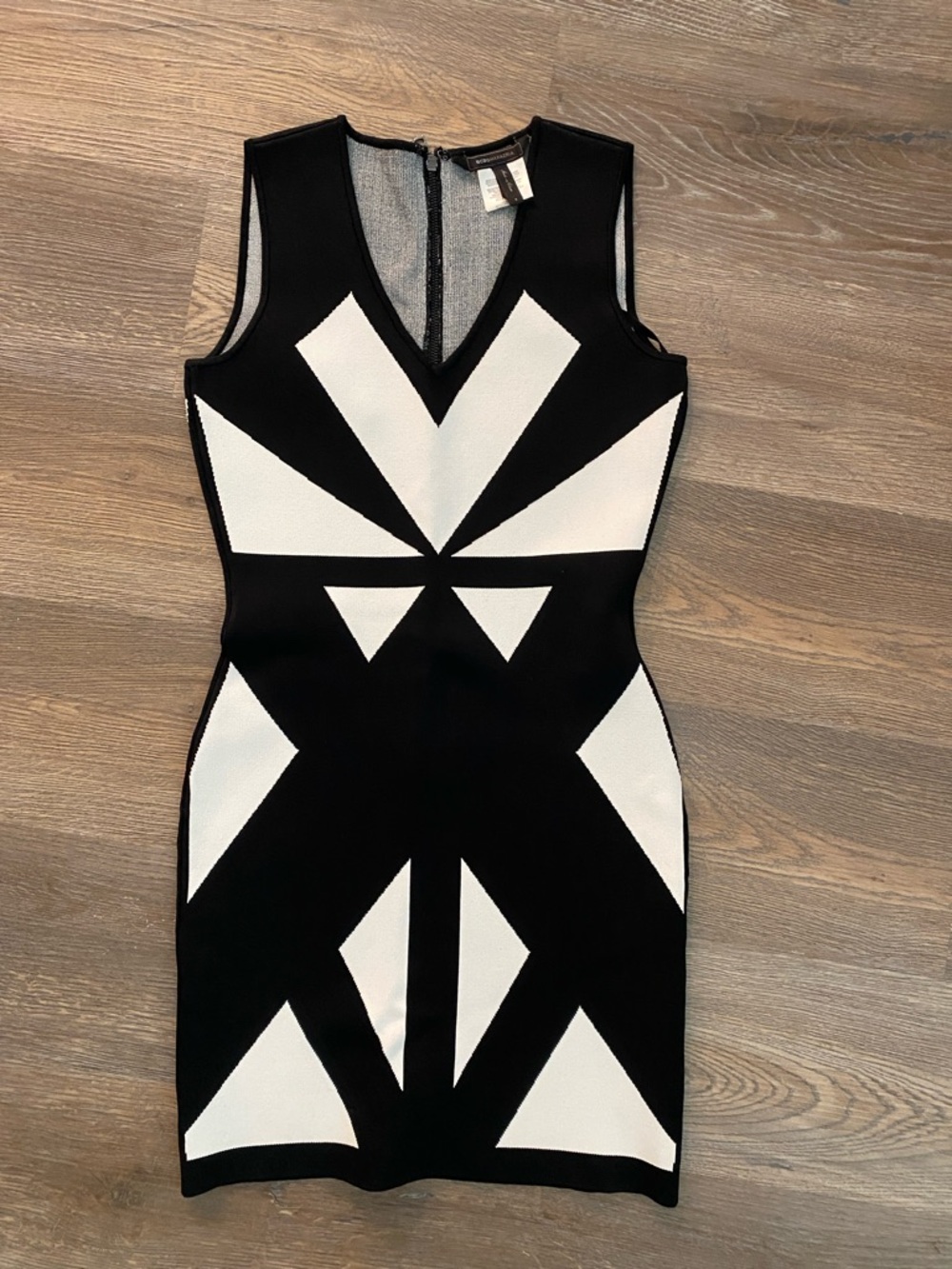 BCBGMaxAzria Black and White Geometric V-Neck Bodycon Dress